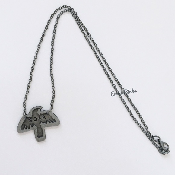 đź’Ą3for$28 New FP Soar Flying Eagle Pendant Necklace ~ Aged Silver Long Bird - Picture 3 of 13